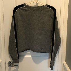 Hollister Cropped Sweatshirt Like New Condition!